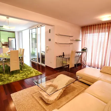 Luksuzni Apartman Alba U Centru Zadra *
