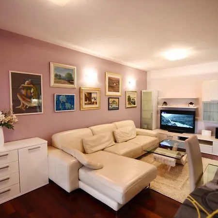 Luksuzni Apartman Alba U Centru Zadra