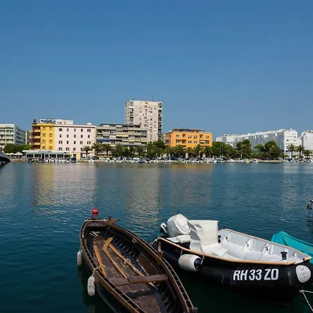 Luksuzni Apartman Alba U Centru Zadra Appartamento *